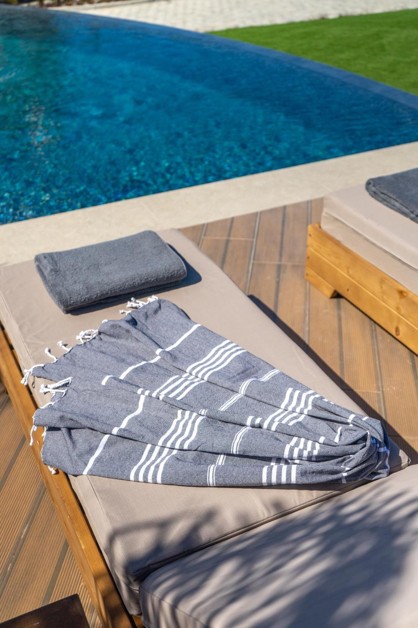 Rhode Luxury Villa Kalithies Ngoại thất bức ảnh