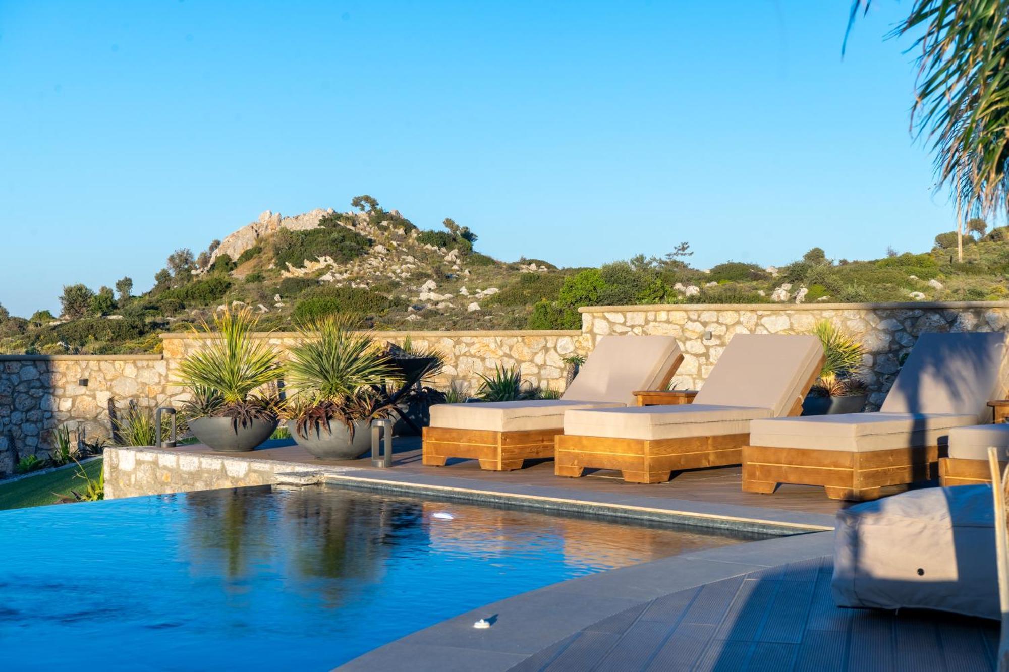 Rhode Luxury Villa Kalithies Ngoại thất bức ảnh